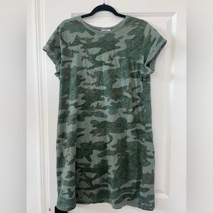 GAP Tshirt Dress Camo XL